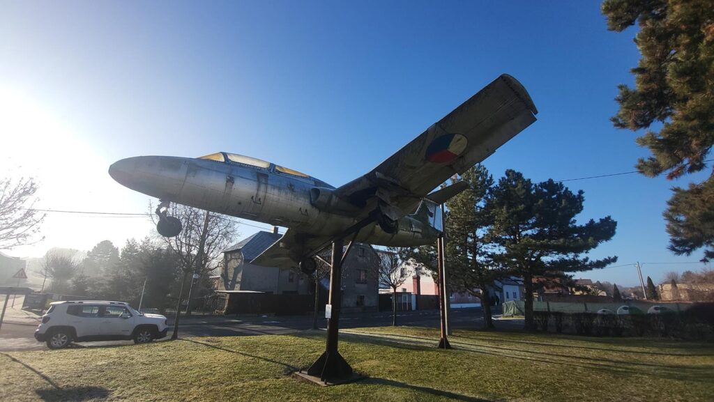 Vankuv Kopec - Stok narciarski w czechach, czołg i samolot sudice - Vlog steina