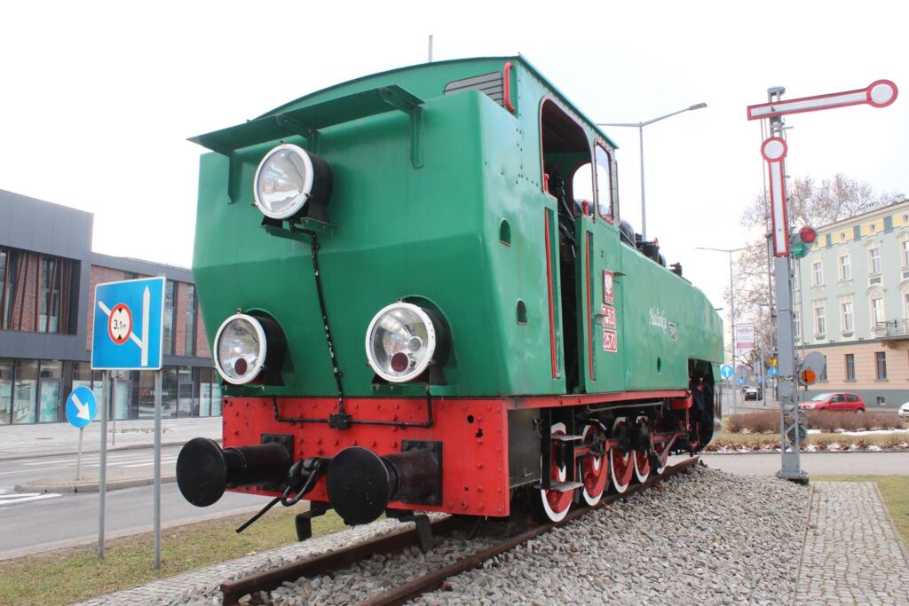 Lokomotywa Halinka Racibórz parowóz wąskotorowy Tw53-2570 - Vlog Steina