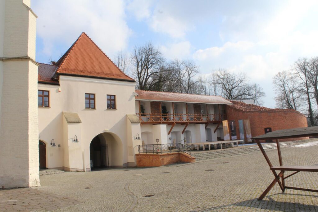 Park zamkowym i zamek piastowski w Raciborzu - Vlog Steina