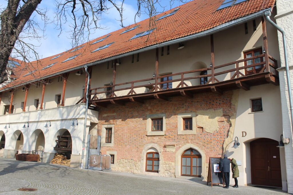 Park zamkowym i zamek piastowski w Raciborzu - Vlog Steina