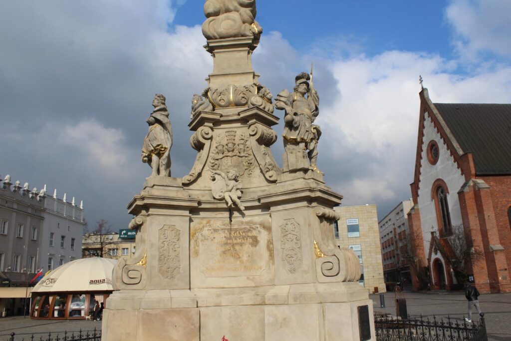 Rynek i kolumna maryjna w Raciborzu - Baszta Racibórz / Vlog Steina