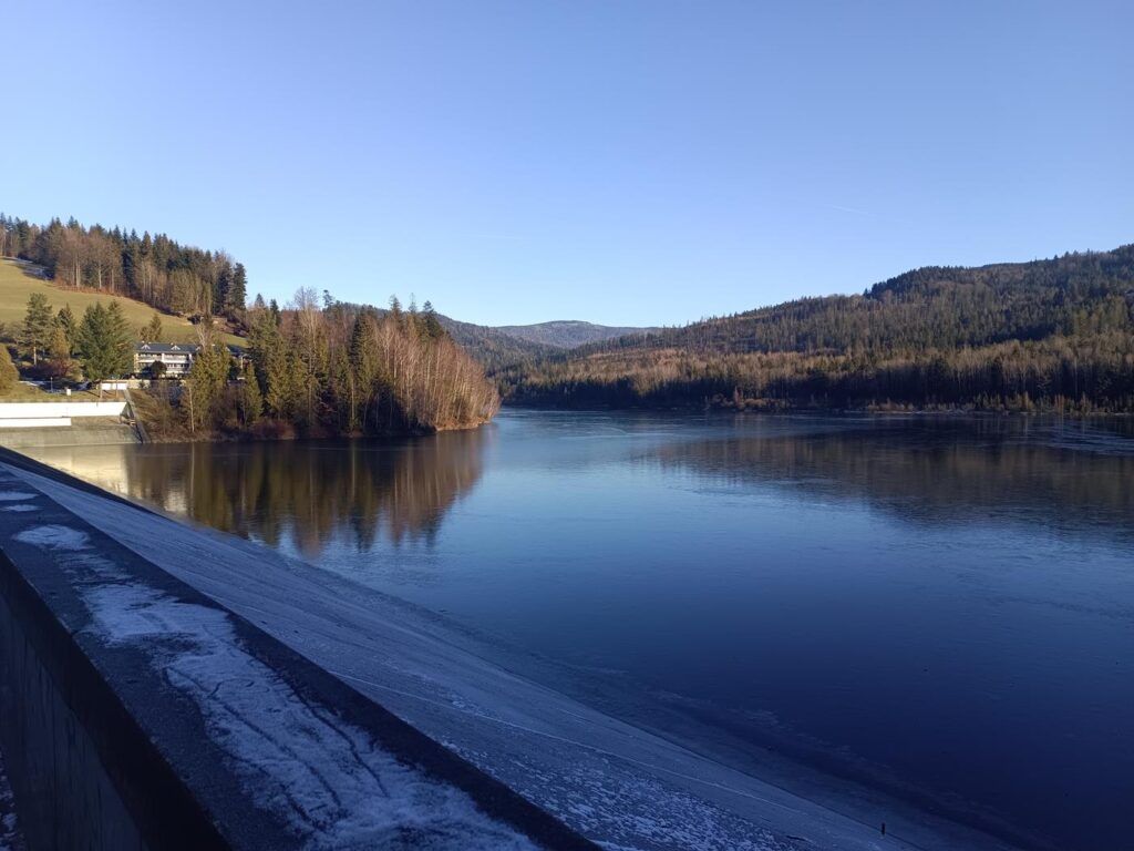 Zapora na jeziorze czerniańskim w Wiśle - Vlog Steina