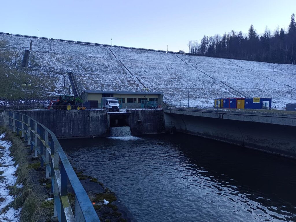 Zapora na jeziorze czerniańskim w Wiśle - Vlog Steina