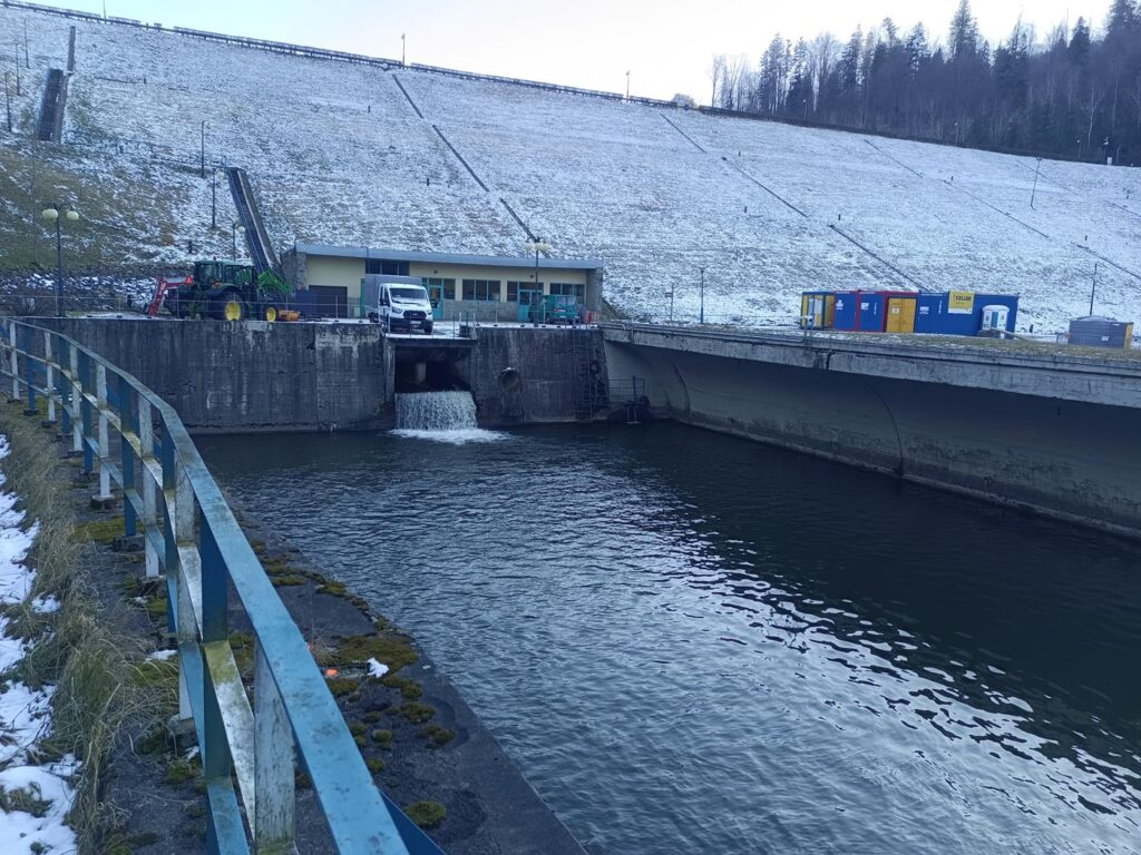 Zapora na jeziorze czerniańskim w Wiśle - Vlog Steina