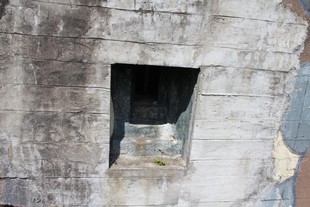 Schrony i bunkry w miejscowości Wymysłów