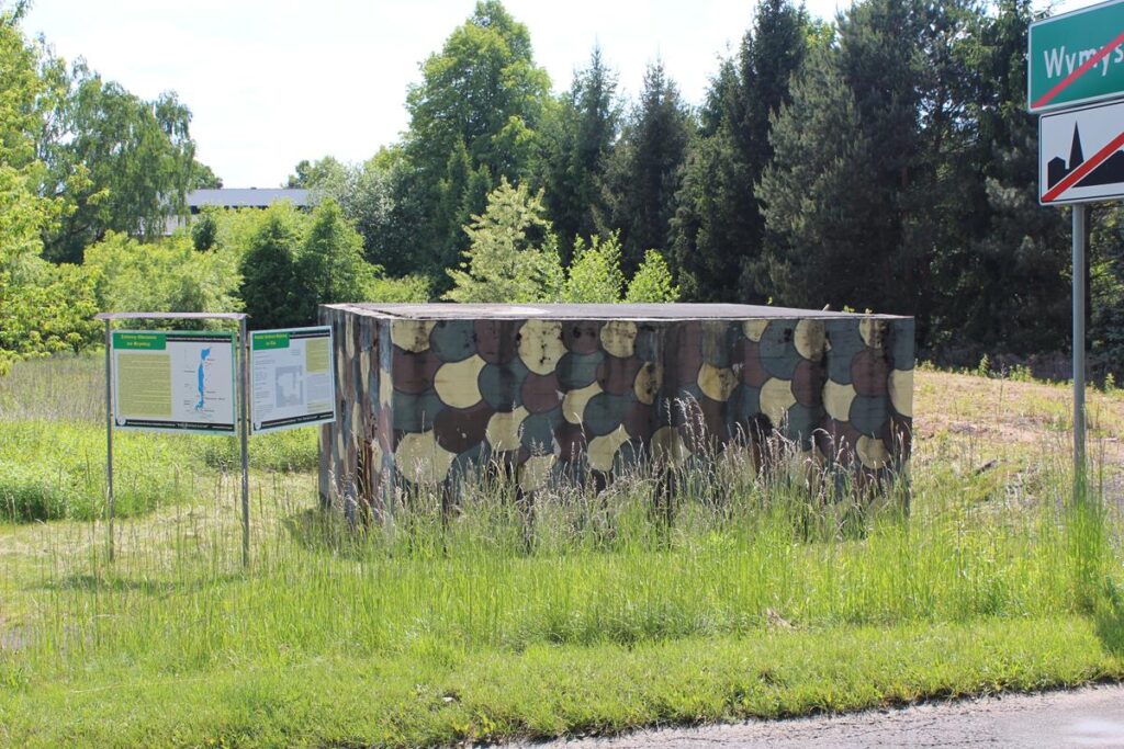 Schrony i bunkry w miejscowości Wymysłów