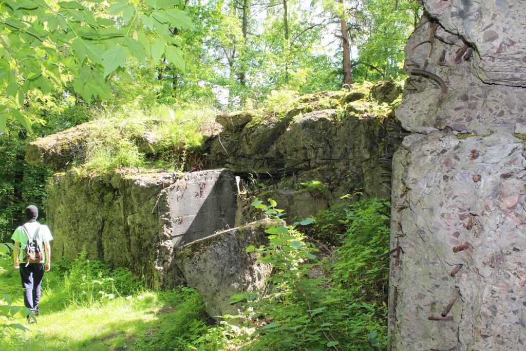 Schrony i bunkry w miejscowości Wymysłów