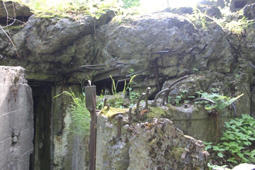 Schrony i bunkry w miejscowości Wymysłów