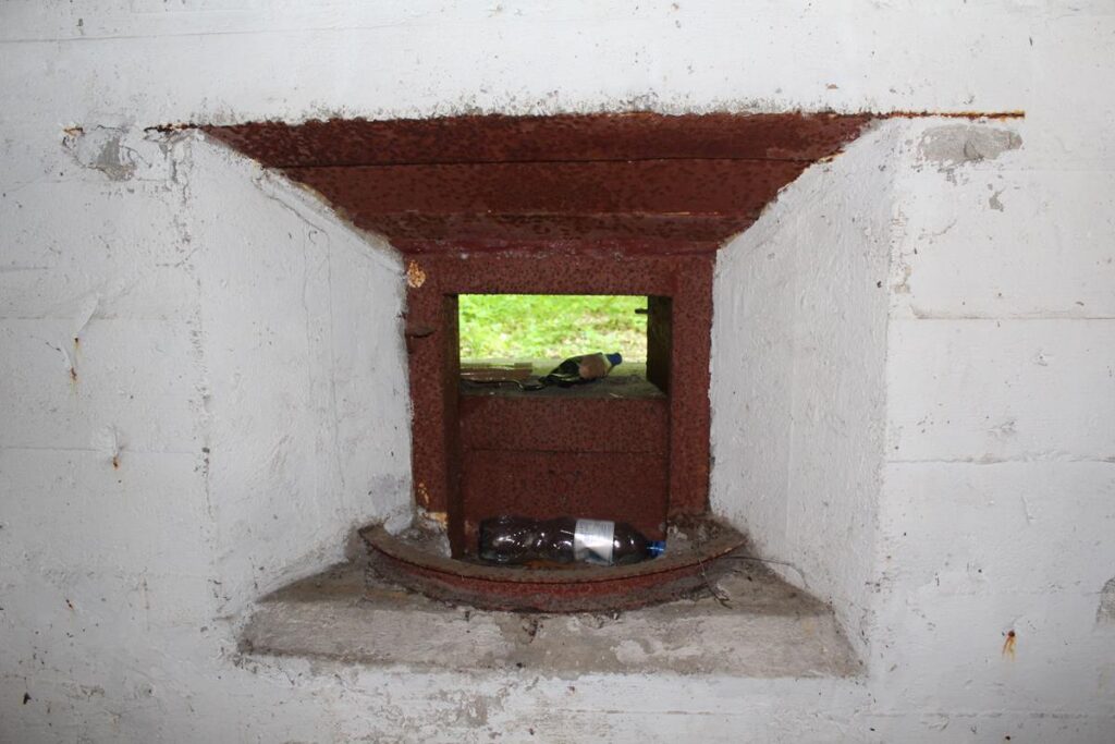 Schrony i bunkry w miejscowości Wymysłów