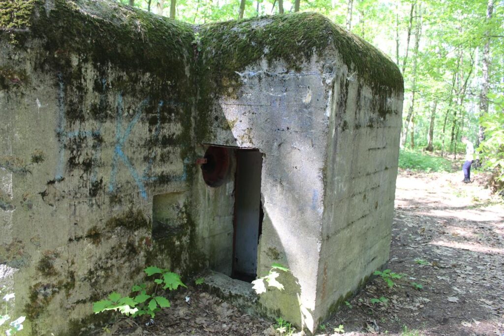 Schrony i bunkry w miejscowości Wymysłów