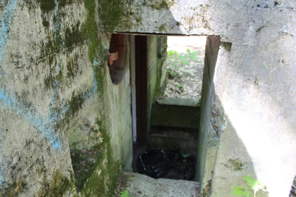 Schrony i bunkry w miejscowości Wymysłów