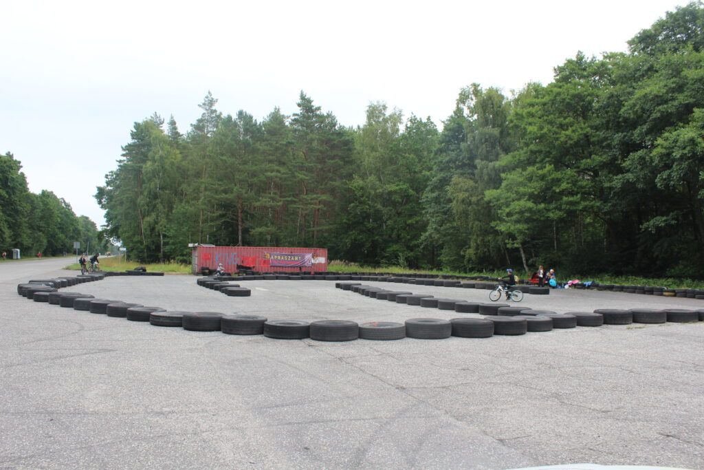 Rusinowo - Miejscowość nad morzem Bałtyckim bez tłumów tyrystów - Vlog Steina