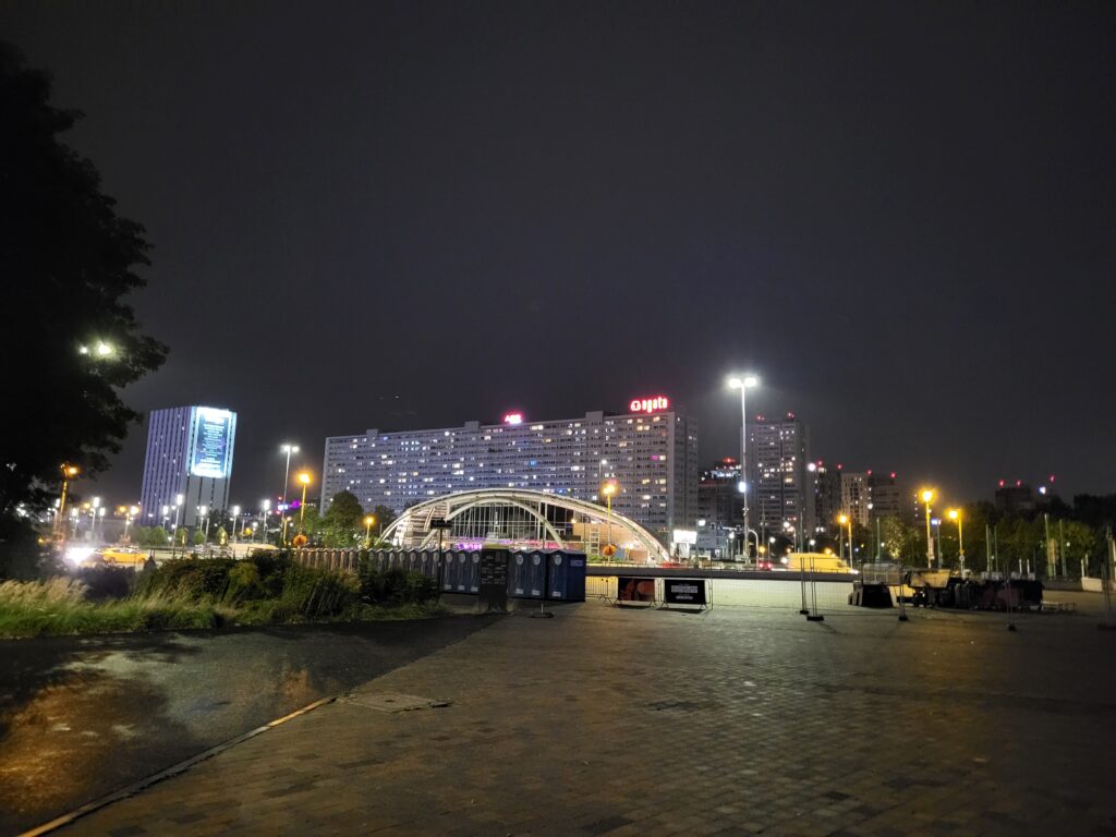 Katowice Nocą - pięknie oświetlone - Vlog podróżniczy Steina