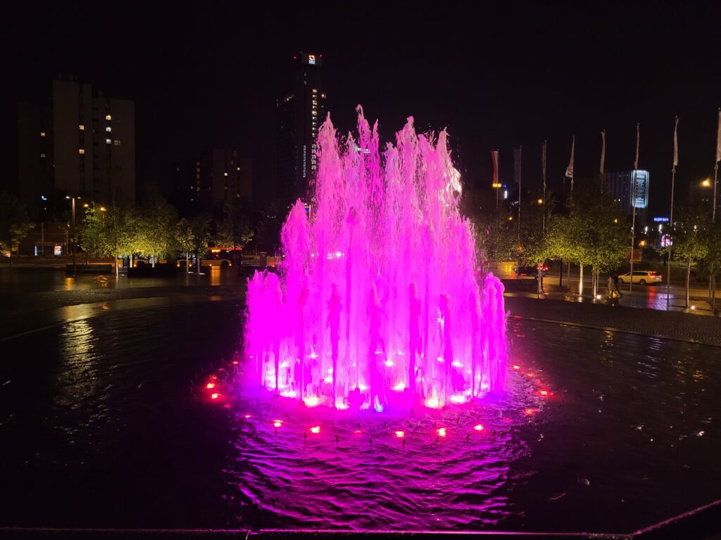 fontanna przy NOSPR - Plac Wojciecha Kilara - Katowice // Vlog Steina