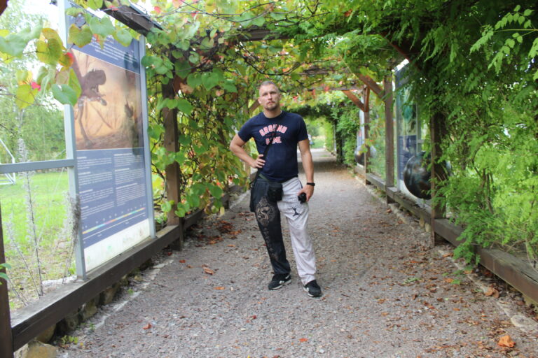 Geosfera Jaworzno - dinozaury - Vlog podróżniczy steina