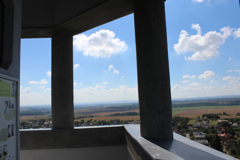 Wieża widokowa Strážiště w Uvalno w Czechach - Vlog podróżniczy Steina