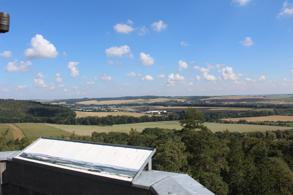 Wieża widokowa Strážiště w Uvalno w Czechach - Vlog podróżniczy Steina