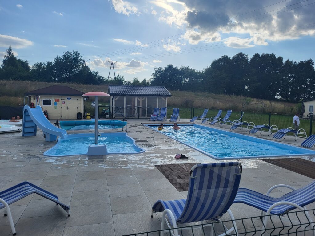 Domki perłowe wzgórze w Ustroniu Morskim