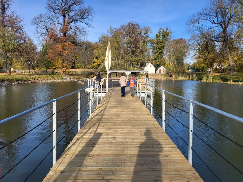 Nowe molo przystań w Krowiarkach - Vlog podróżniczy steina