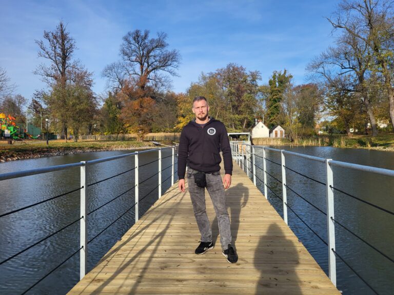 Nowe molo przystań w Krowiarkach - Vlog podróżniczy steina