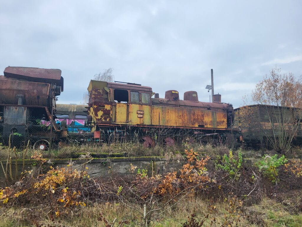 skansen taboru kolejowego w Pyskowicach - Cmentarzysko pociągów Pyskowice - Vlog steina