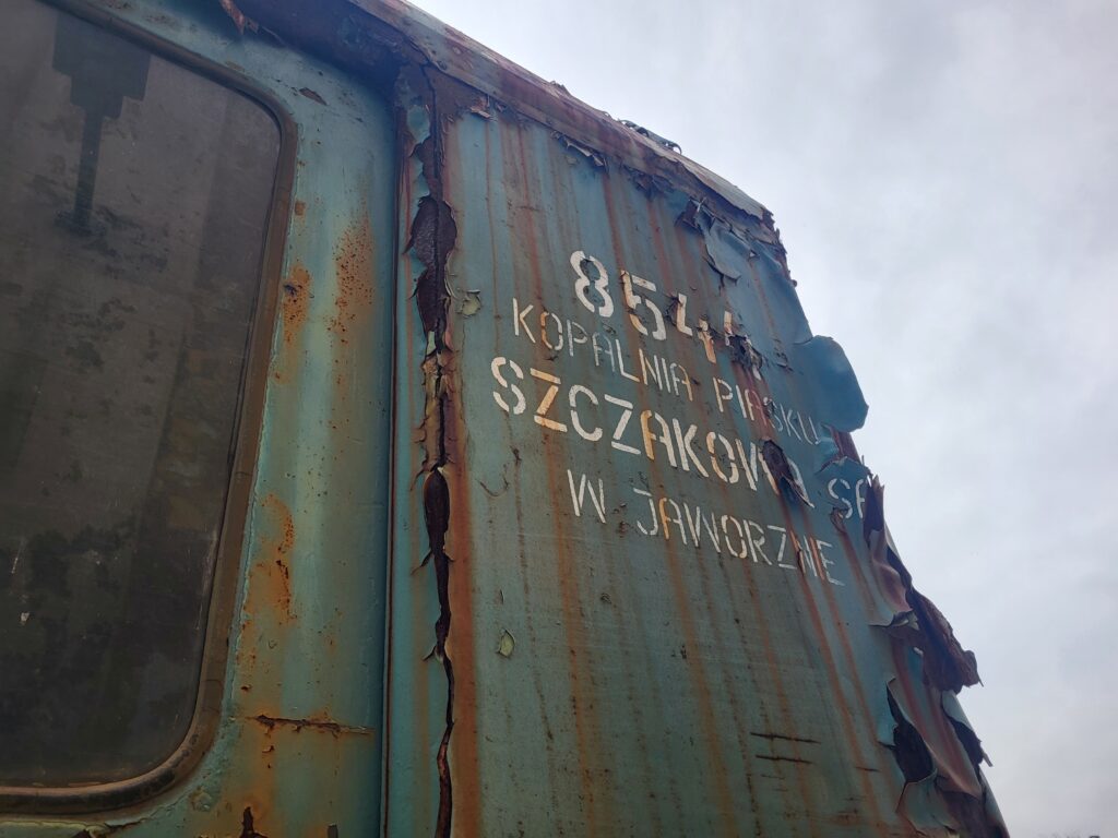 skansen taboru kolejowego w Pyskowicach - Cmentarzysko pociągów Pyskowice - Vlog steina