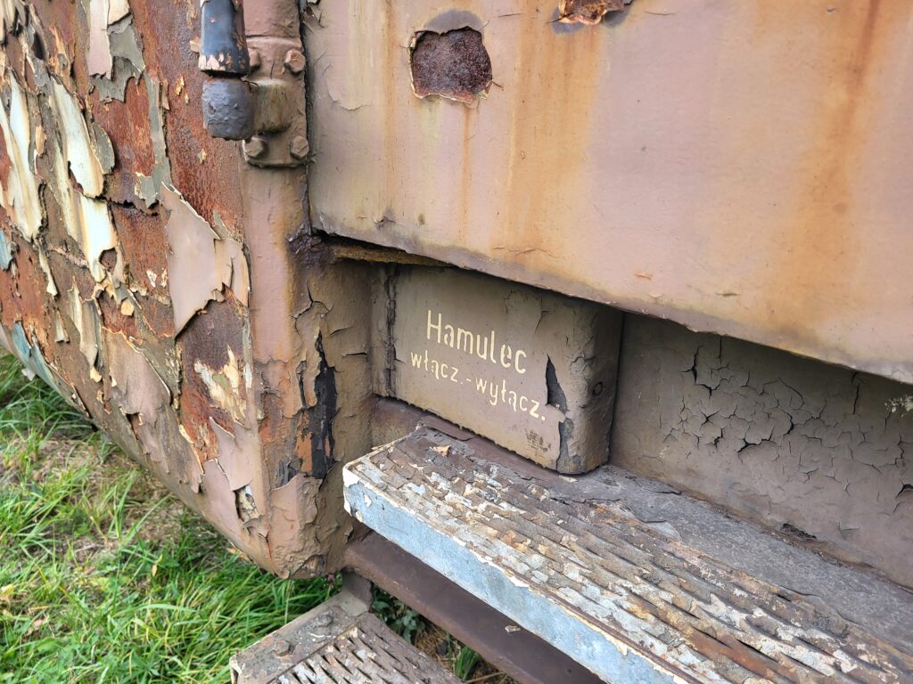 skansen taboru kolejowego w Pyskowicach - Cmentarzysko pociągów Pyskowice - Vlog steina