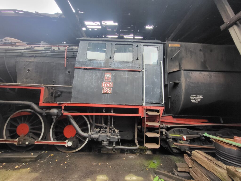 skansen taboru kolejowego w Pyskowicach - Cmentarzysko pociągów Pyskowice - Vlog steina