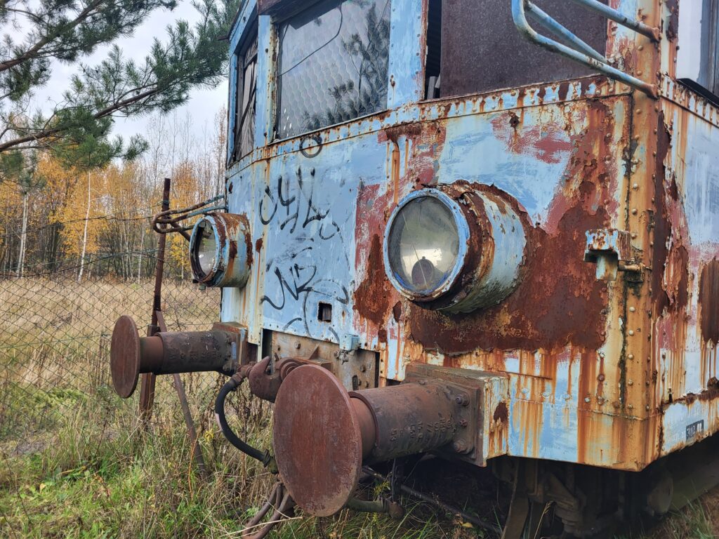 skansen taboru kolejowego w Pyskowicach - Cmentarzysko pociągów Pyskowice - Vlog steina