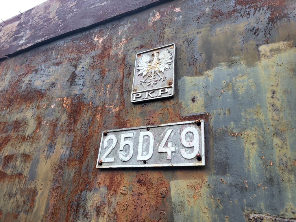 skansen taboru kolejowego w Pyskowicach - Cmentarzysko pociągów Pyskowice - Vlog steina