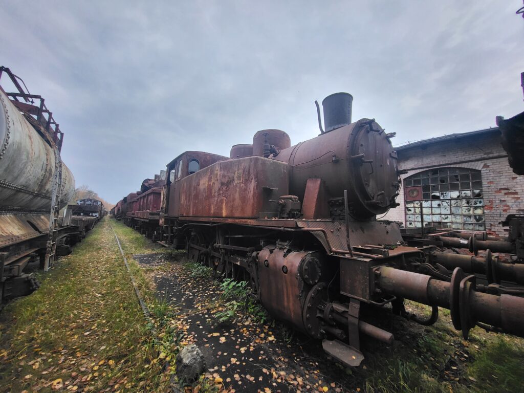 skansen taboru kolejowego w Pyskowicach - Cmentarzysko pociągów Pyskowice - Vlog steina