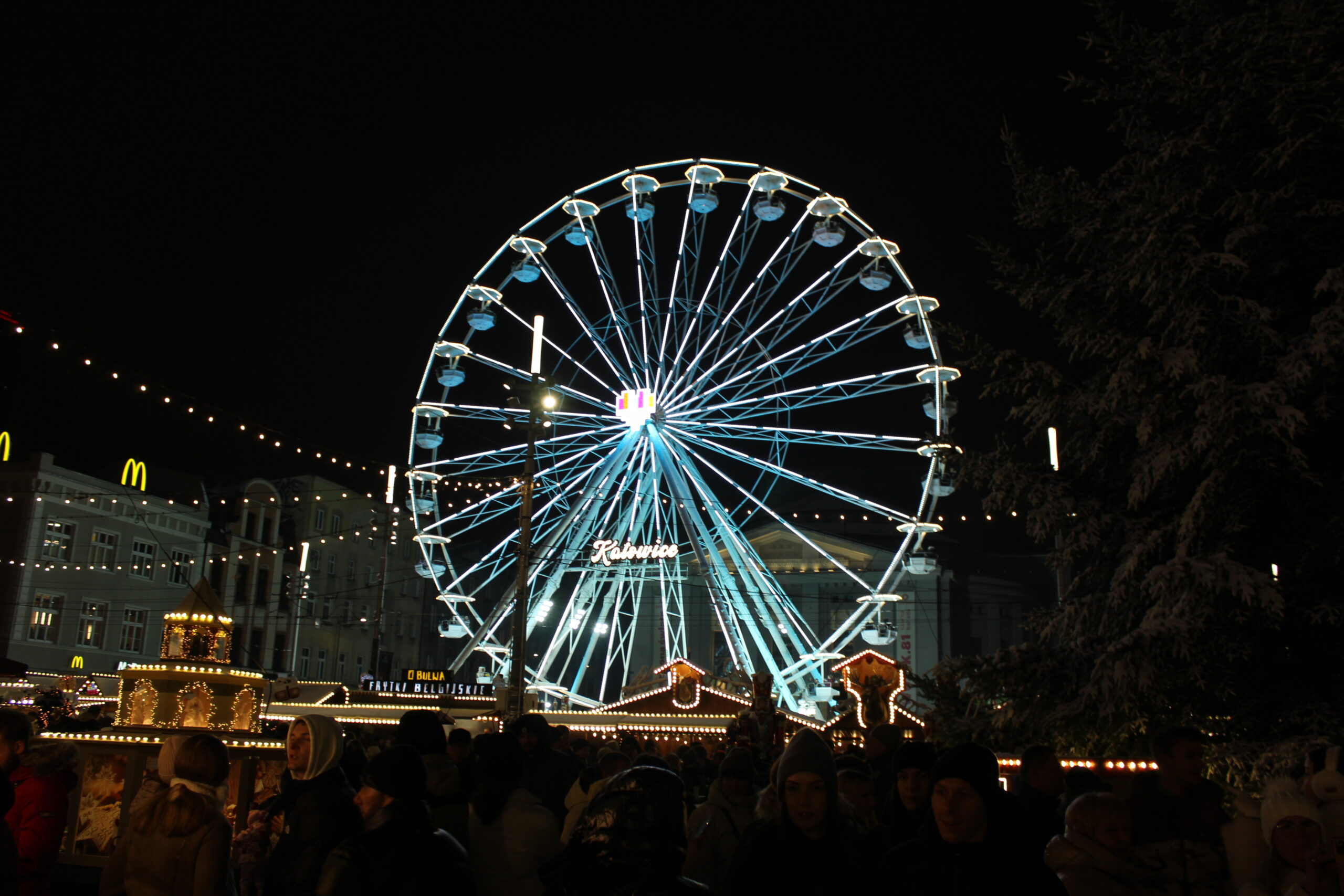 Jarmark bożonarodzeniowy Katowice 2025 - vlog podróżniczy steina