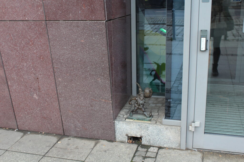 krasnale w WAROCŁAWIU - Vlog podróżniczy steina