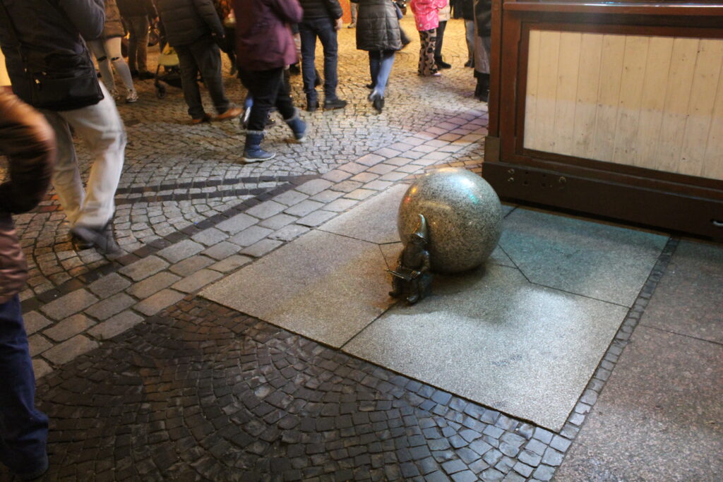 krasnale w WAROCŁAWIU - Vlog podróżniczy steina