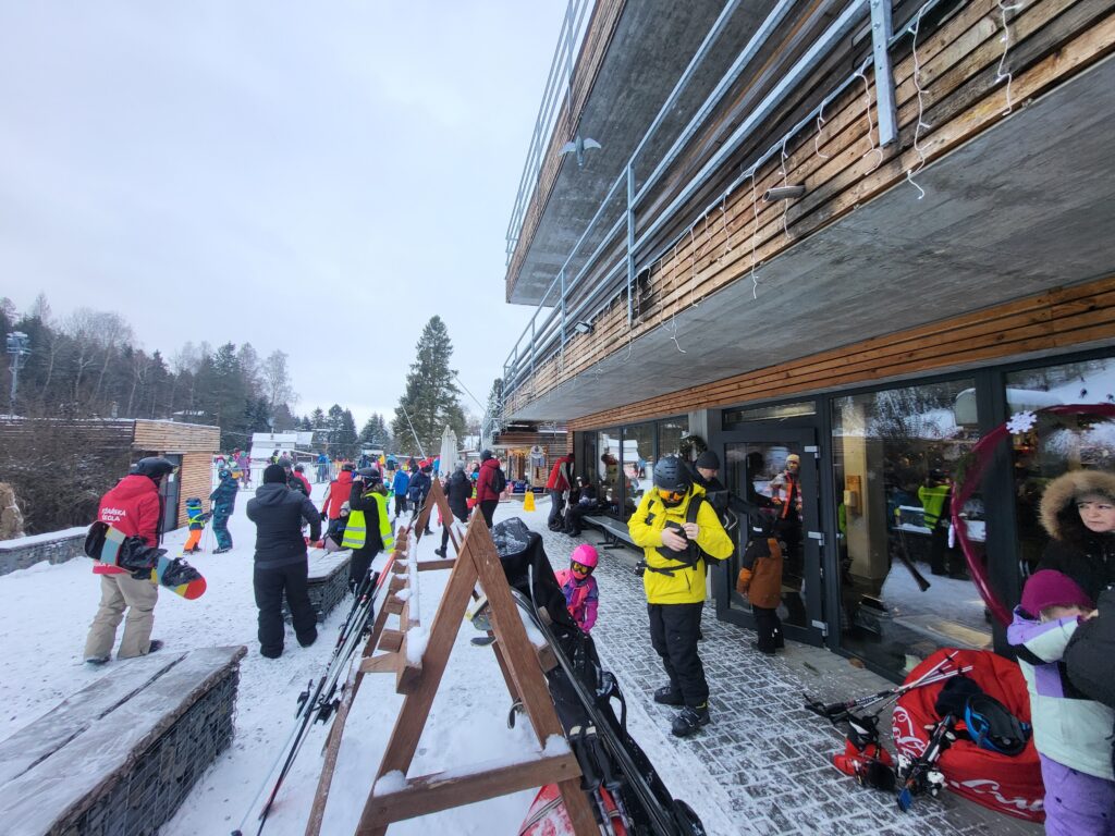 Stok narciarski ski areal Vankuv Kopec w Czechach - Vlog podrożniczy Steina