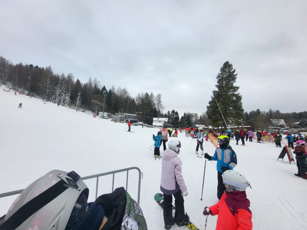 Stok narciarski ski areal Vankuv Kopec w Czechach - Vlog podrożniczy Steina