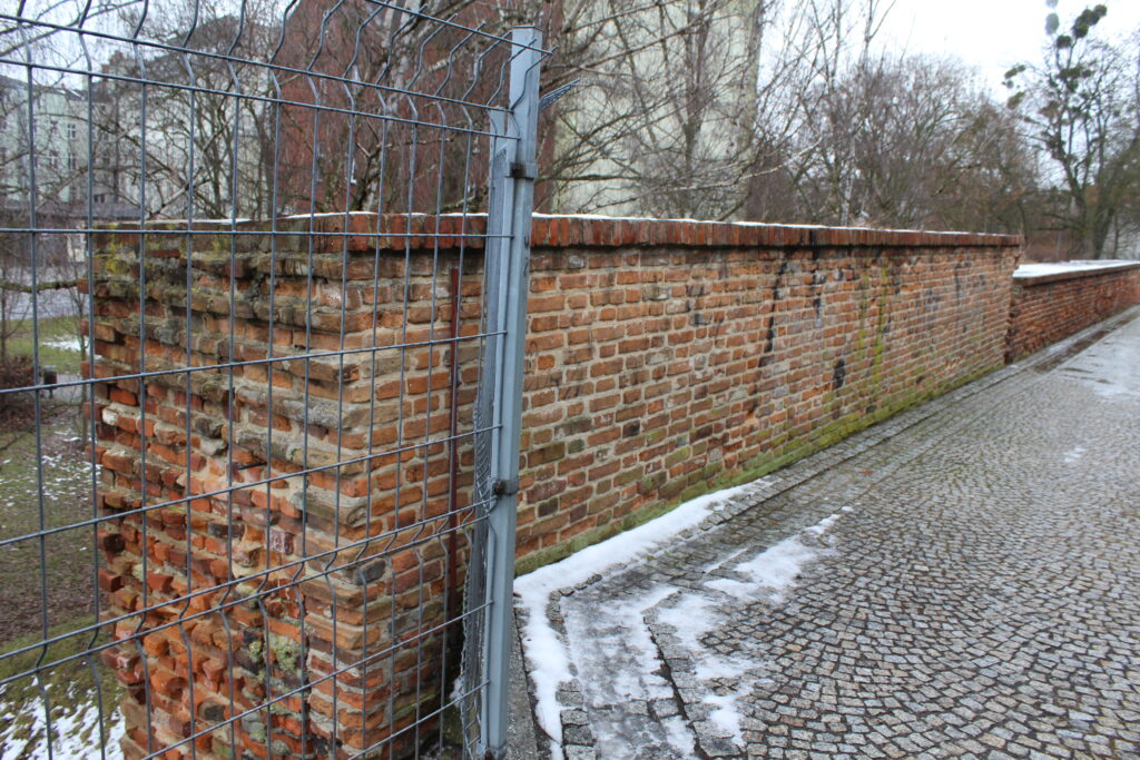 Mury miejskie w Raciborzu - historia Raciborza i zamku piastowskiego // Vlog podróżniczy Steina