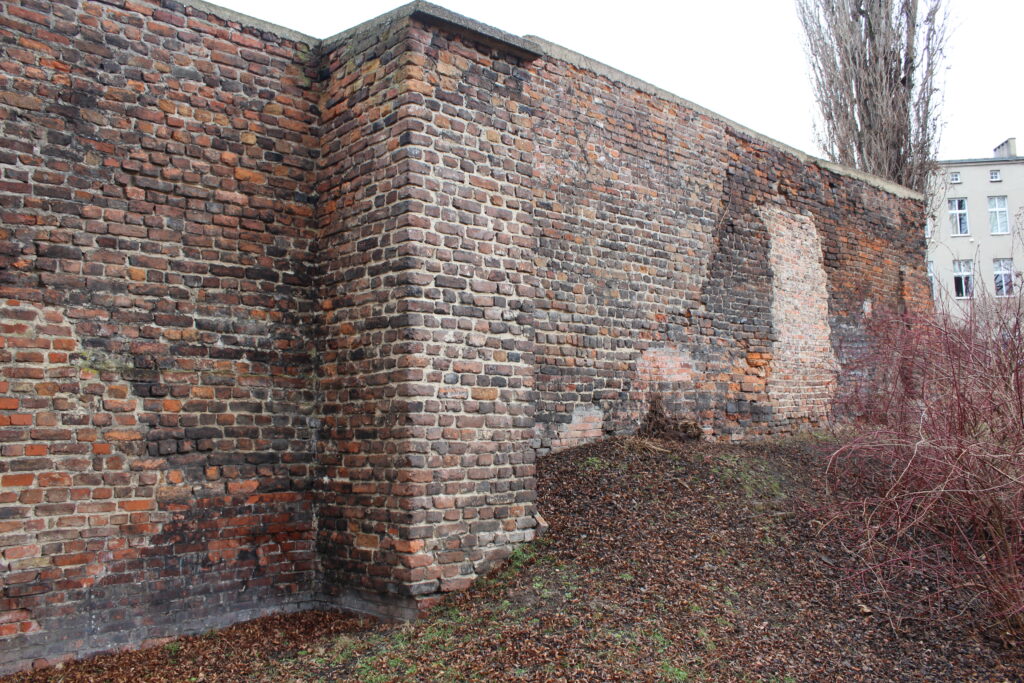 Mury miejskie w Raciborzu - historia Raciborza i zamku piastowskiego // Vlog podróżniczy Steina