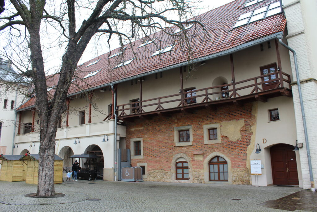 Mury miejskie w Raciborzu - historia Raciborza i zamku piastowskiego // Vlog podróżniczy Steina