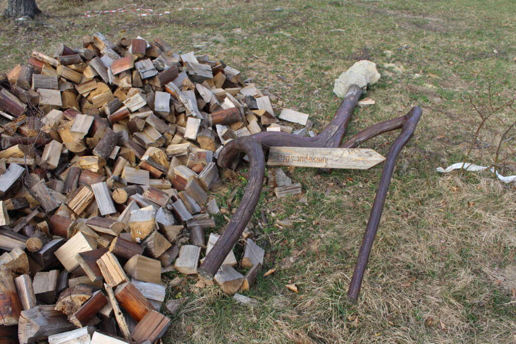 Wieża widokowa na szlaku na Łysinę - Vlog podróżniczy Steina