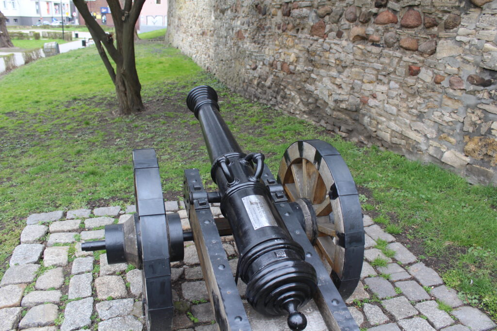 Baszta i mury miejskie w Krapkowicach - Vlog podróżniczy Steina