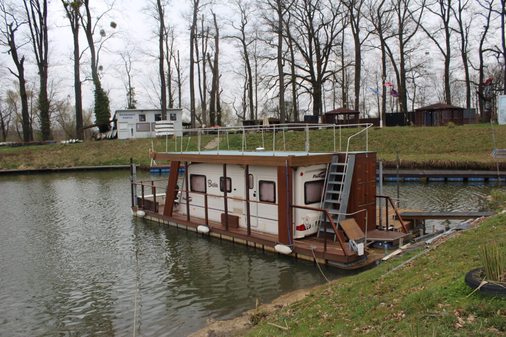 Port - Przystań nad odrą w Krapkowicach - Vlog podróżniczy Steina
