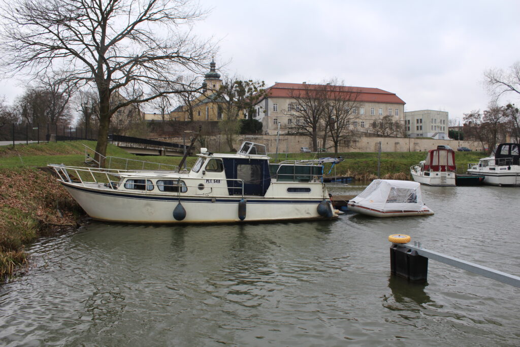 Port - Przystań nad odrą w Krapkowicach - Vlog podróżniczy Steina