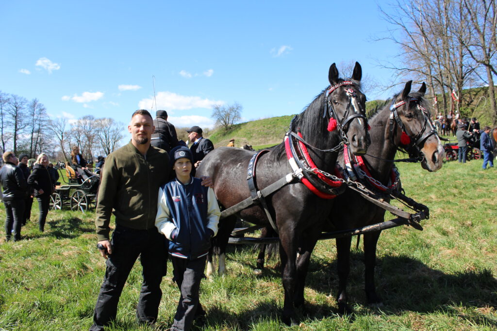 Procesja konna w Pietrowicach Wielkich - 2026 Vlog podróżniczy Steina