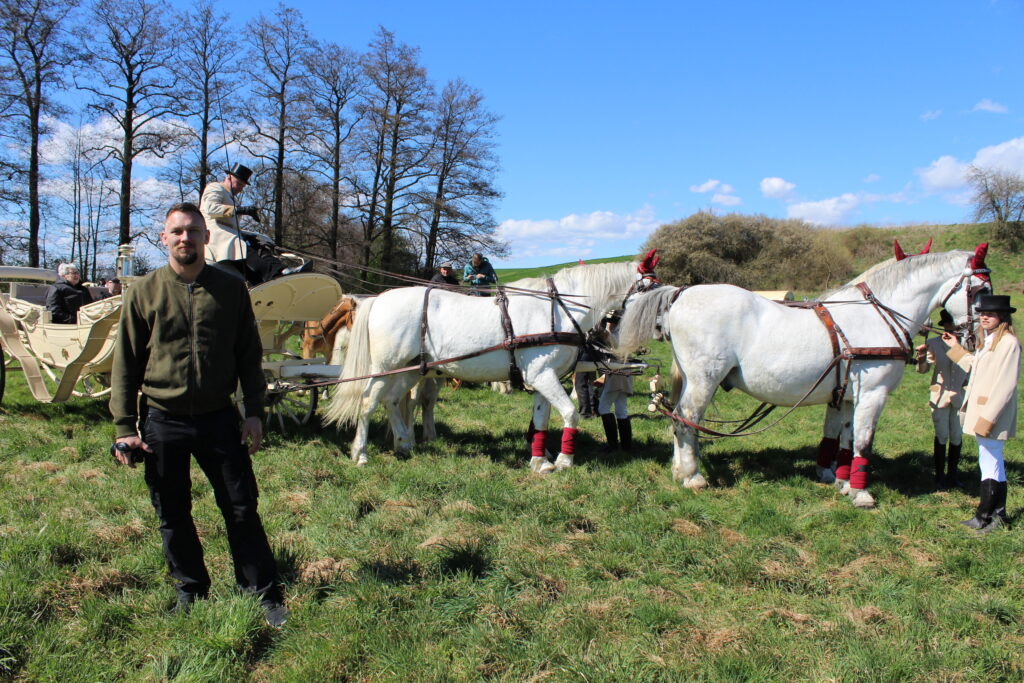 Procesja konna w Pietrowicach Wielkich - 2026 Vlog podróżniczy Steina