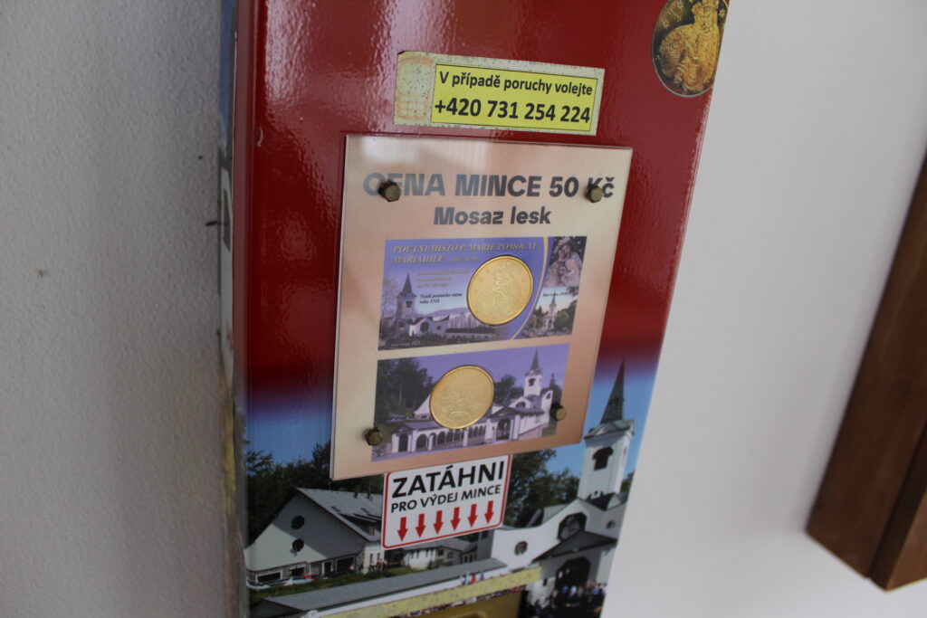 Szlag górski na Pricny Vrch najwyższy szczyt gór opawskich. Taborskie skały, Hornicke skały