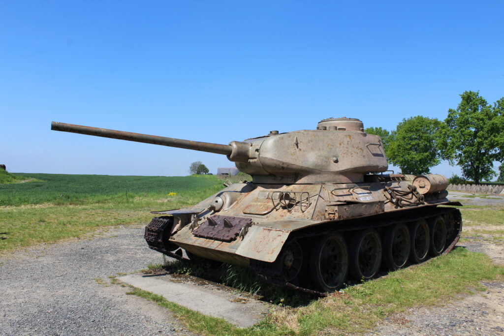 bunkr II/51/A-140Z oraz muzeum MO-S 19 Alej w Czechach - schrony i bunkry - Vlog Steina