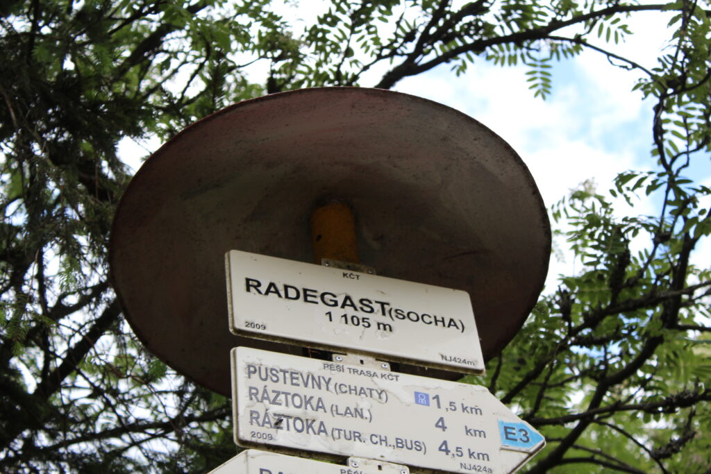 Szlak górski na szczyt gór Radhost oraz Radegast w Czechach - Vlog Steina