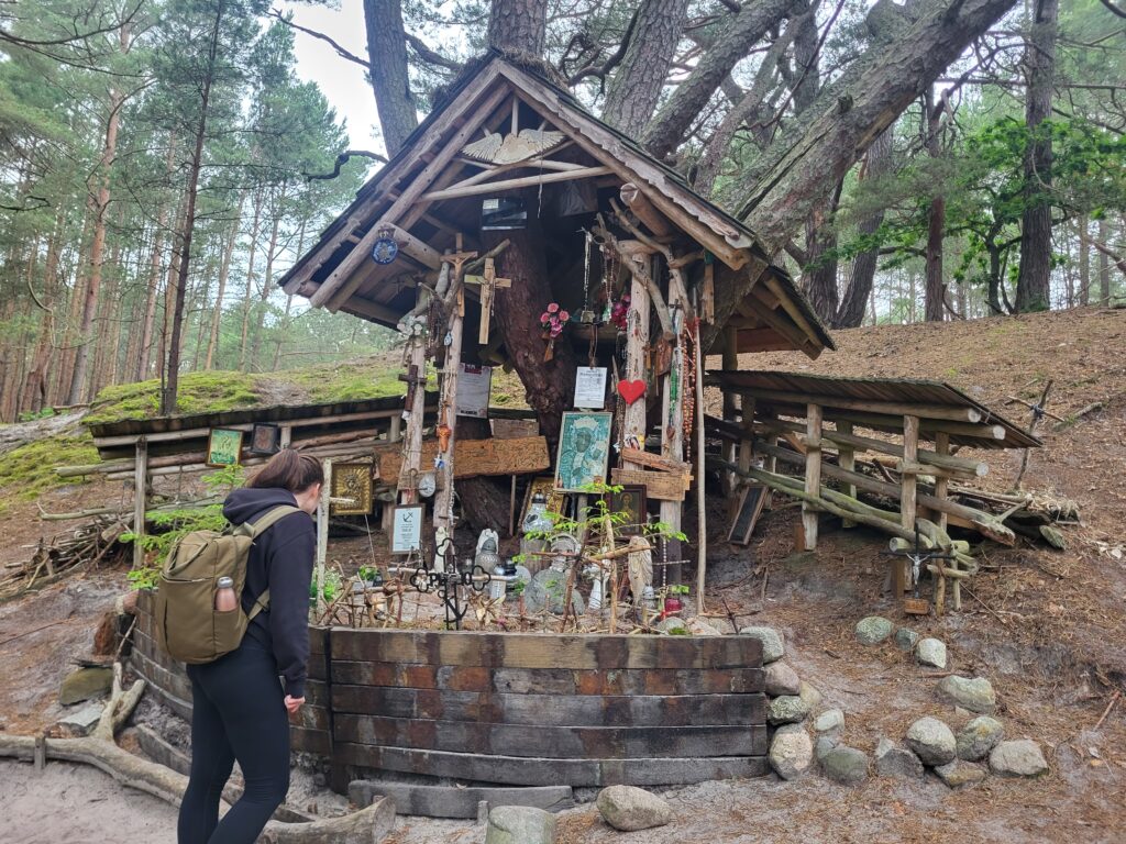 Kapliczka na wydmach - Karwińskie błota