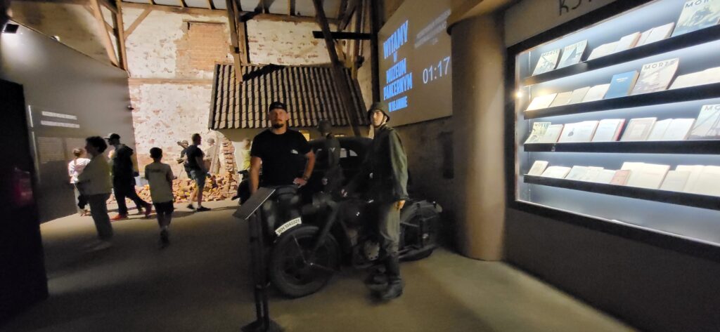 Muzeum Pancerne w Kłaninie obok Karwi - Vlog Steina